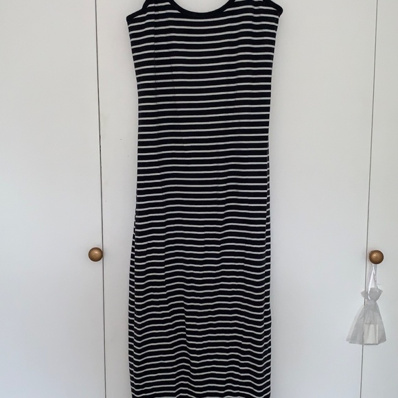 Striped good quality maxi dress - Picture 1 of 5